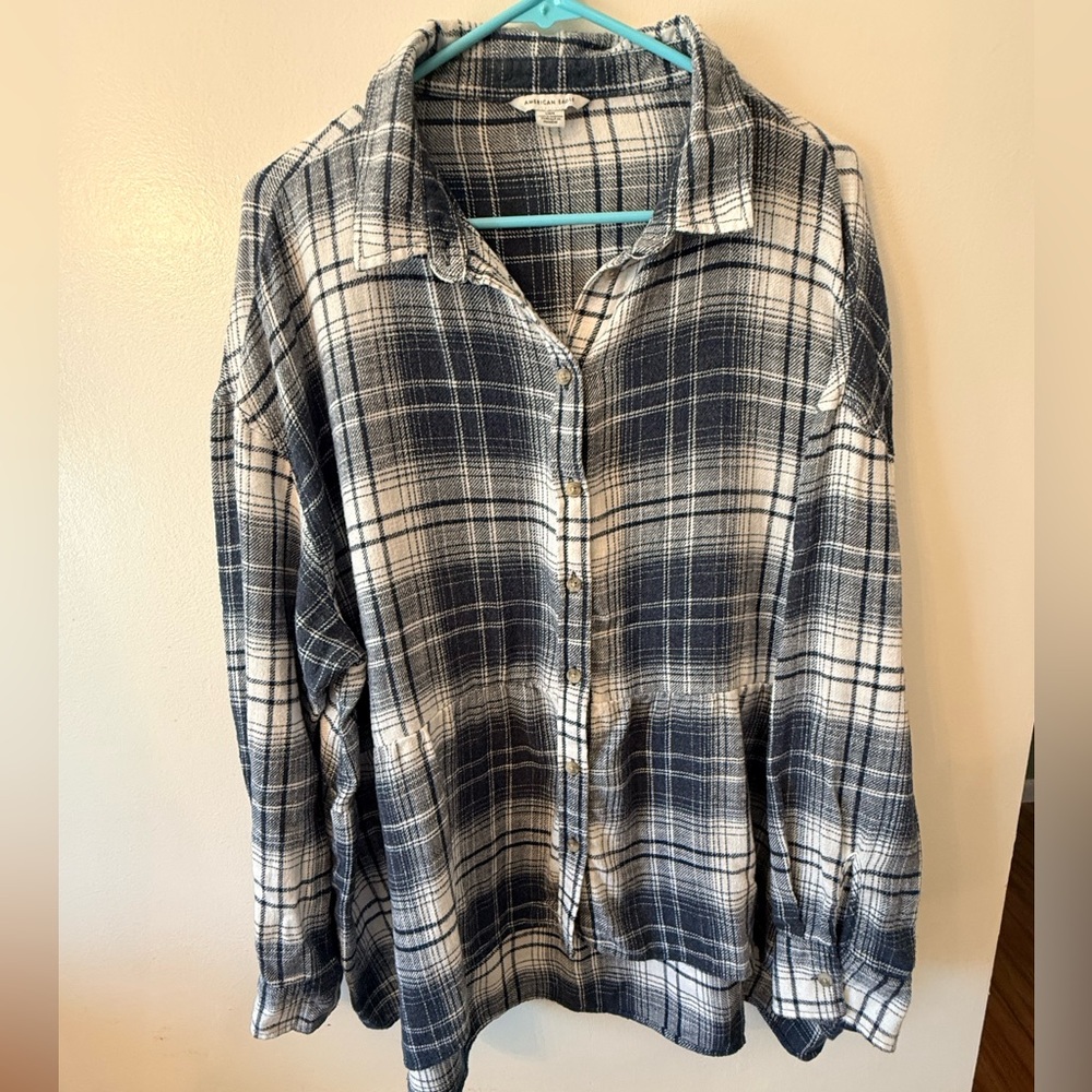 American Eagle Outfitters Navy & white Plaid High- Low Oversized button Shirt